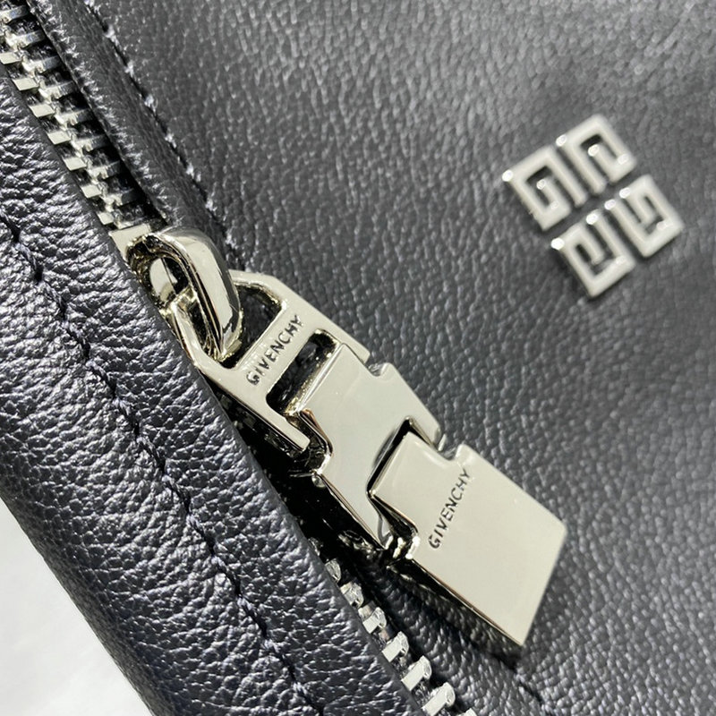 FASH Givenchy Bag 2209SW0042