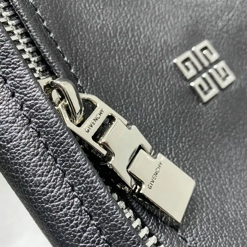 Givenchy Bag 2209SW0042