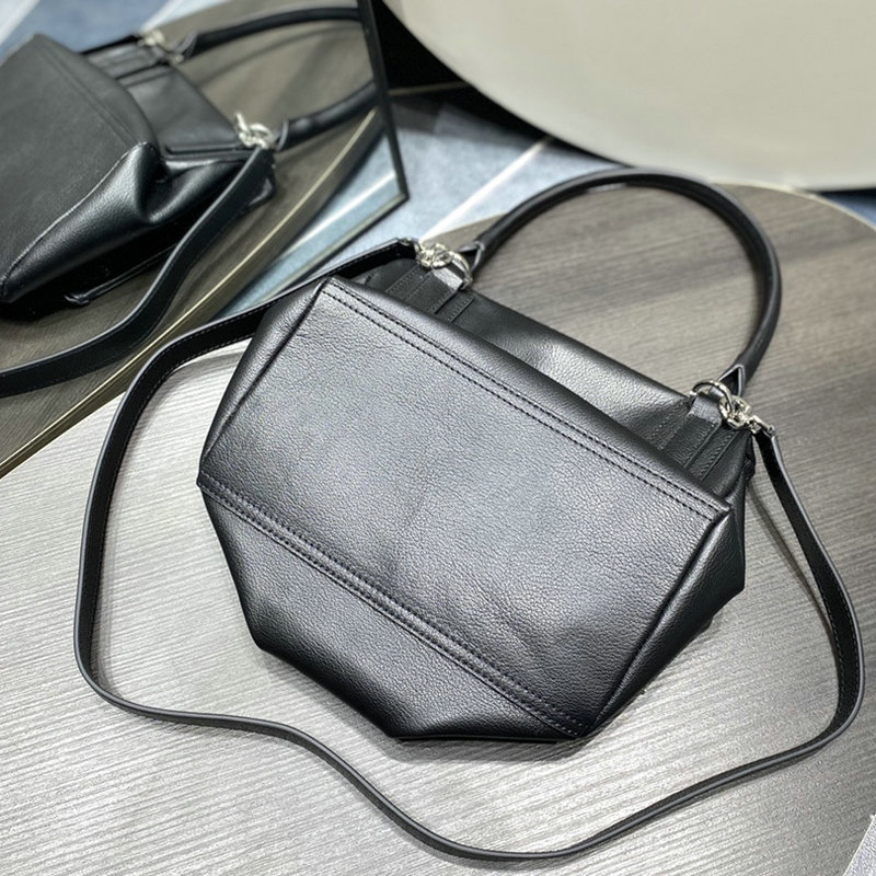 FASH Givenchy Bag 2209SW0043