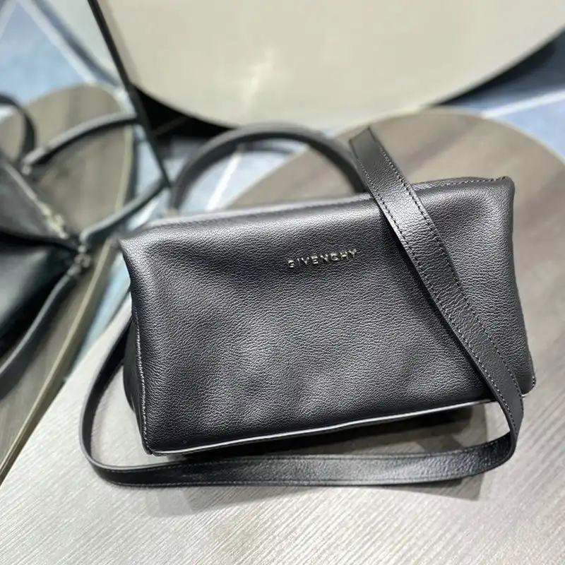 Givenchy Bag 2209SW0043