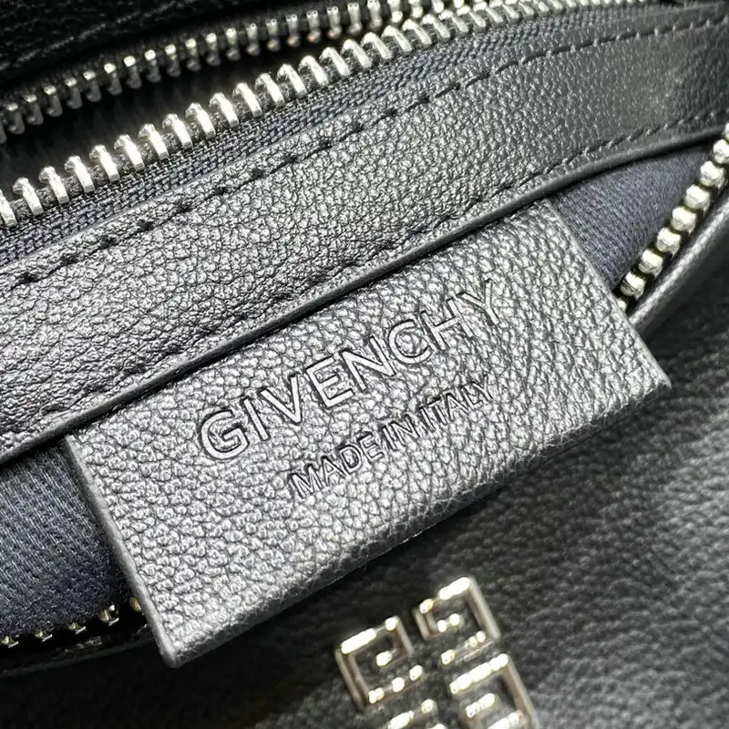 Fashionrepsfam ru Givenchy Bag 2209SW0043