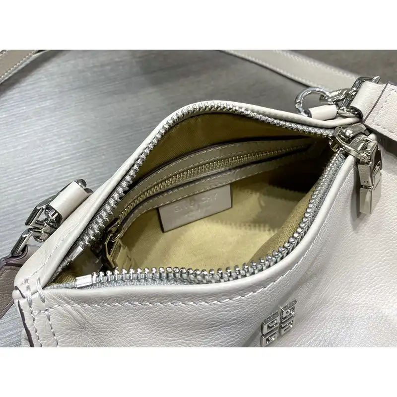 Fashionrep Givenchy Bag 2209SW0045