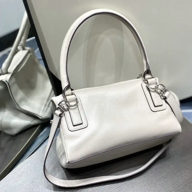 Fashionrep Givenchy Bag 2209SW0046