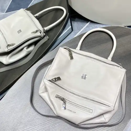 Givenchy Bag 2209SW0047