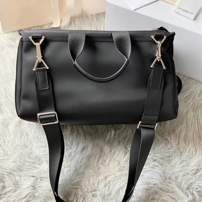 Fashionrep Givenchy Bag 2209SW0048