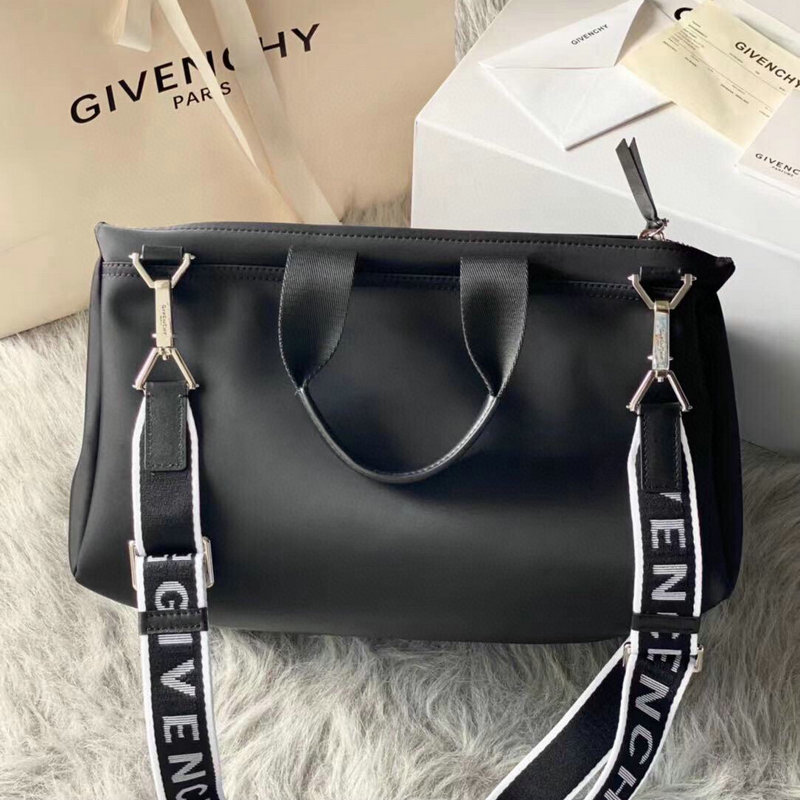 FASH Givenchy Bag 2209SW0050