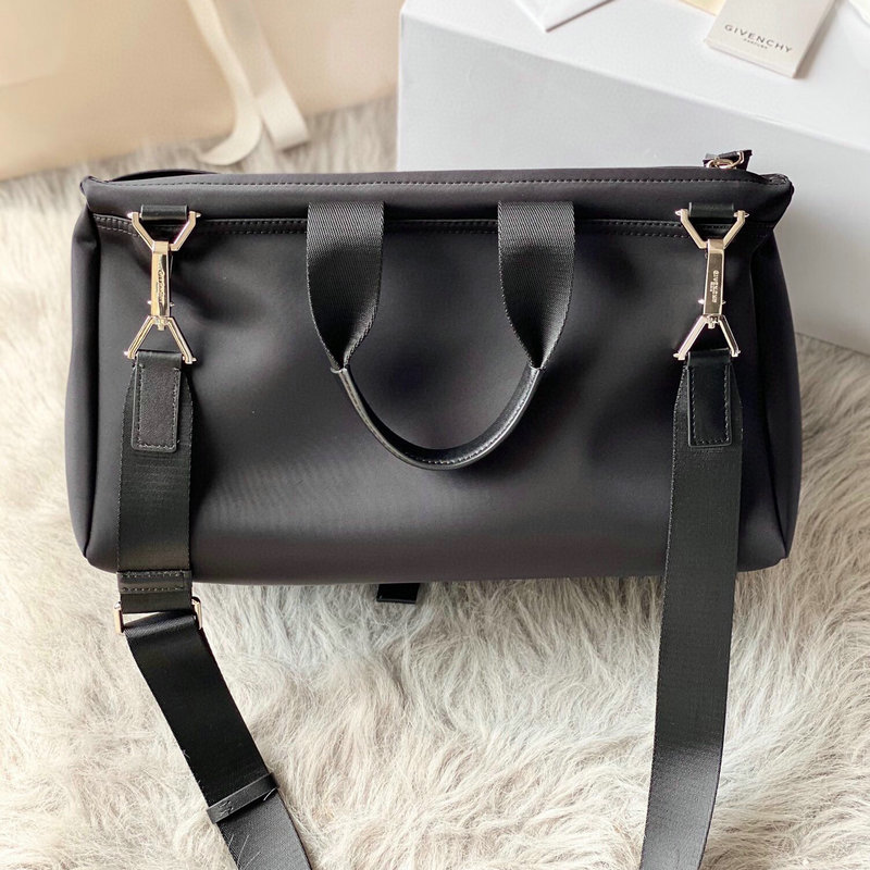 Givenchy Bag 2209SW0051