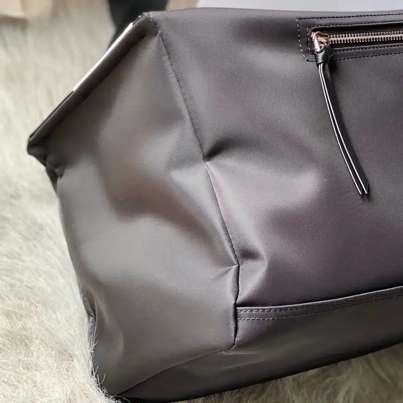 Givenchy Bag 2209SW0052