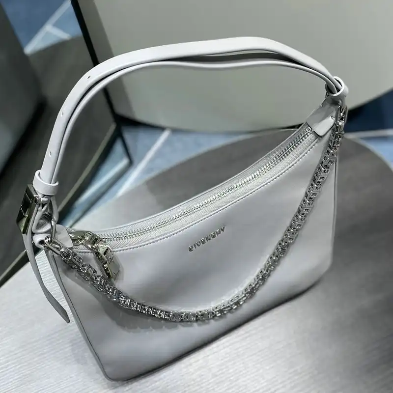 Fashionrep Givenchy Bag 2209SW0056