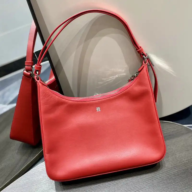 Givenchy Bag 2209SW0058