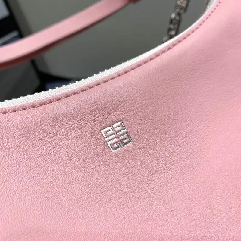 Givenchy Bag 2209SW0059