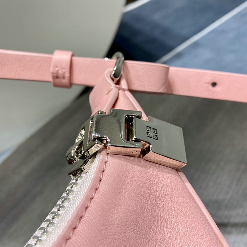 FASH Givenchy Bag 2209SW0059