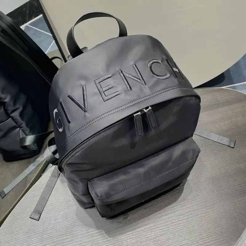 Fashionrepsfam ru Givenchy Bag 2209SW0061