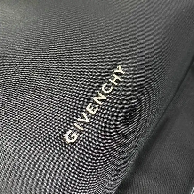 Givenchy Bag 2209SW0061