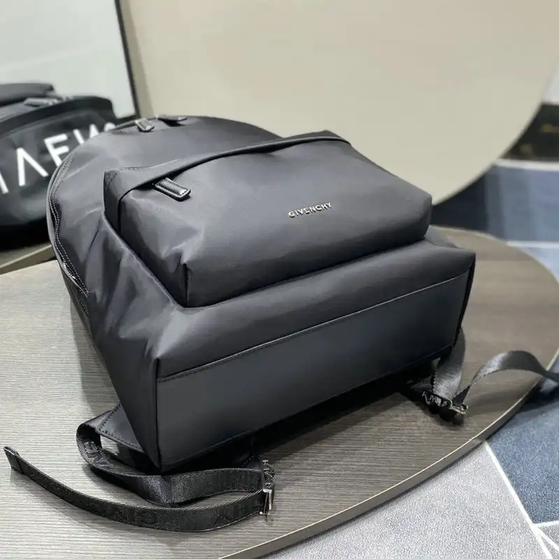 Brother Sam Yupoo Givenchy Bag 2209SW0062