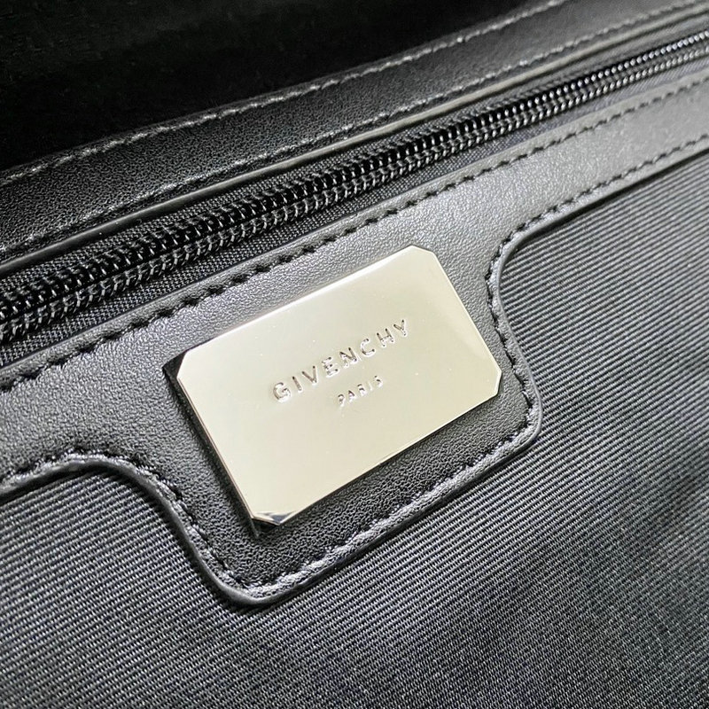 Givenchy Bag 2209SW0065