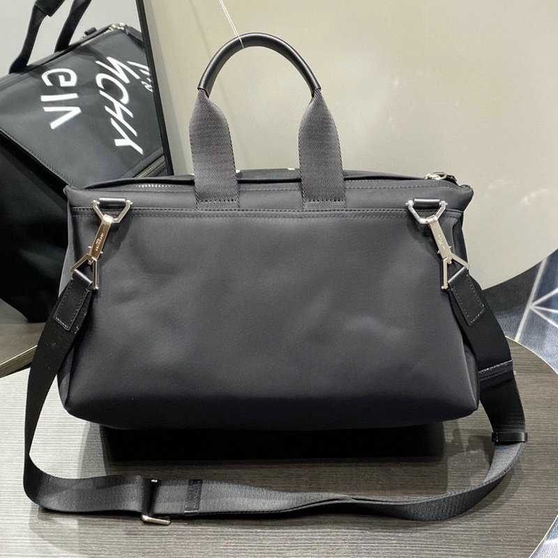 FASH Givenchy Bag 2209SW0068