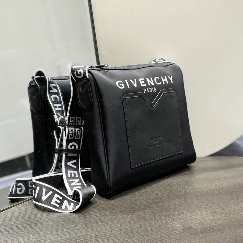 FASH Givenchy Bag 2209SW0069