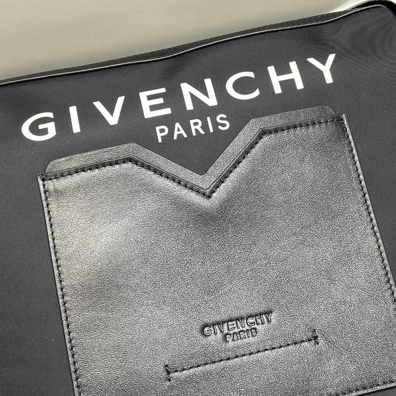 FASH Givenchy Bag 2209SW0069