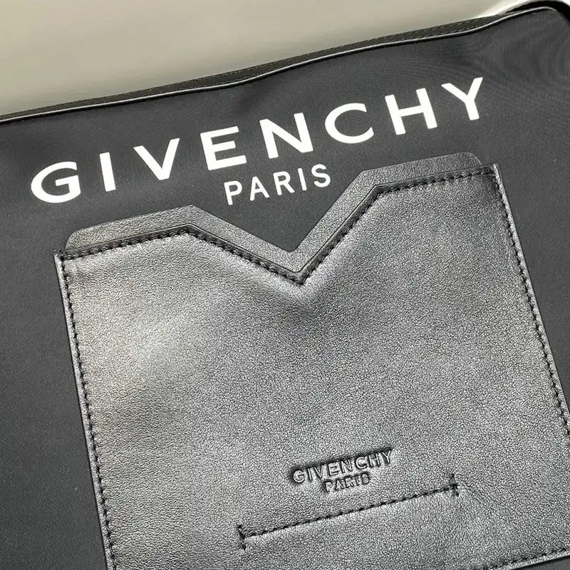 Givenchy Bag 2209SW0069