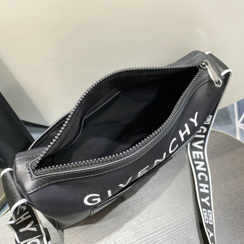 FASH Givenchy Bag 2209SW0069