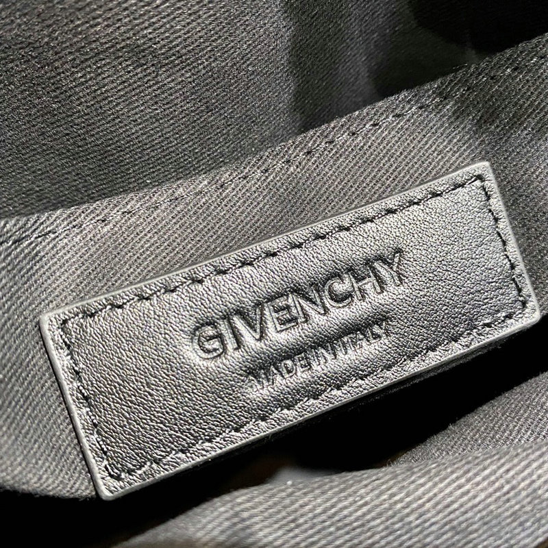 FASH Givenchy Bag 2209SW0069