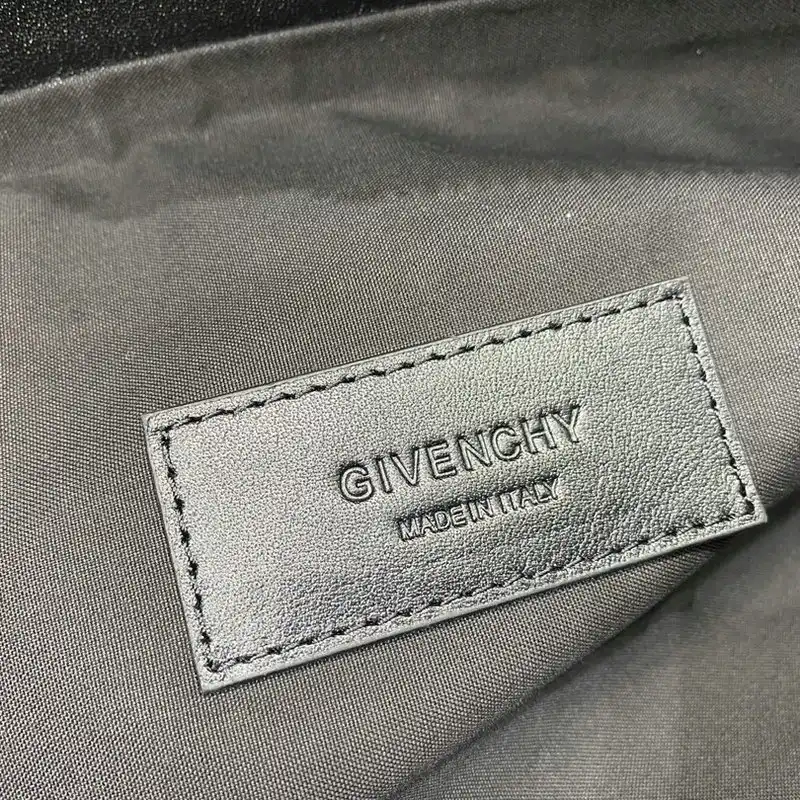 Givenchy Bag 2209SW0071