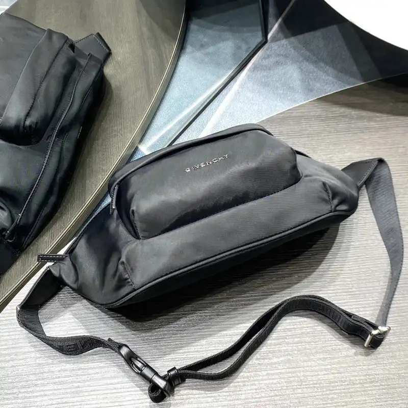 Brother Sam Yupoo Givenchy Bag 2209SW0073