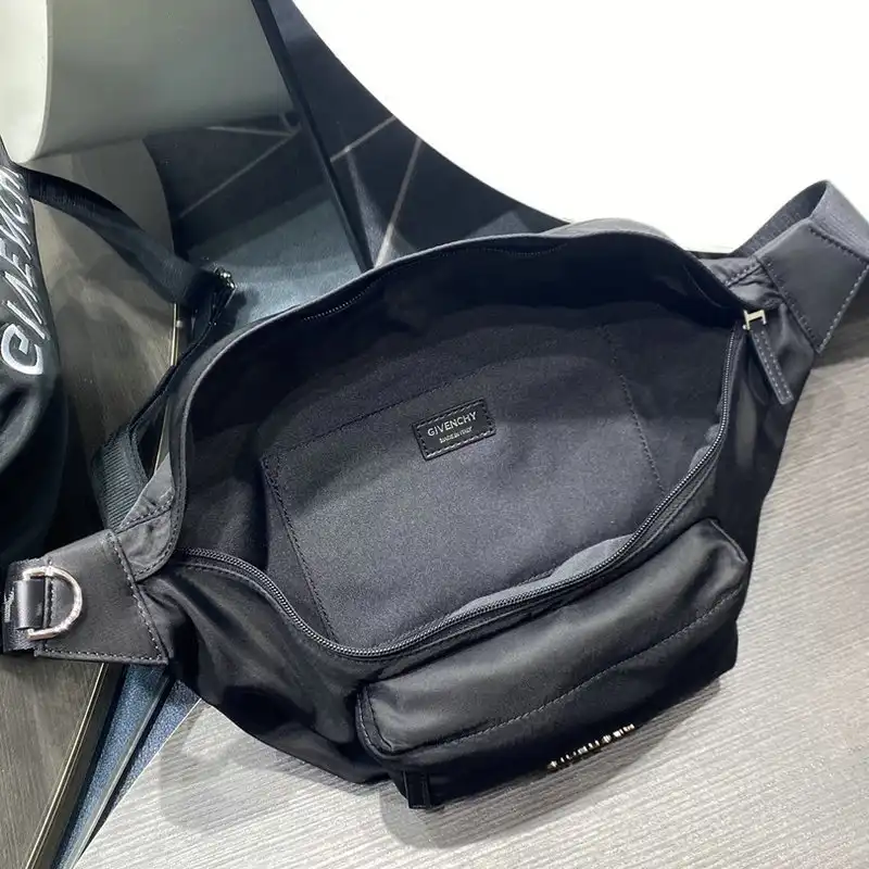 Givenchy Bag 2209SW0074