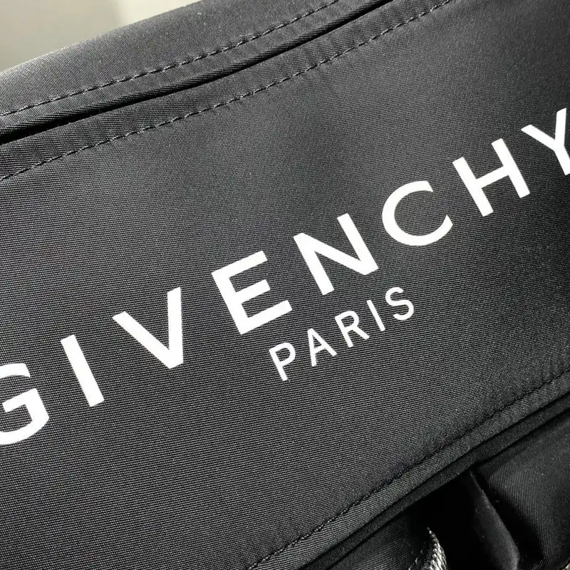 Givenchy Bag 2209SW0075