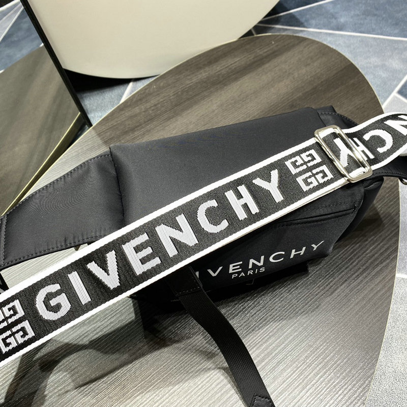 FASH Givenchy Bag 2209SW0075