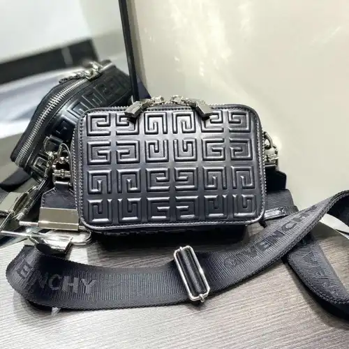 Givenchy Bag 2209SW0077