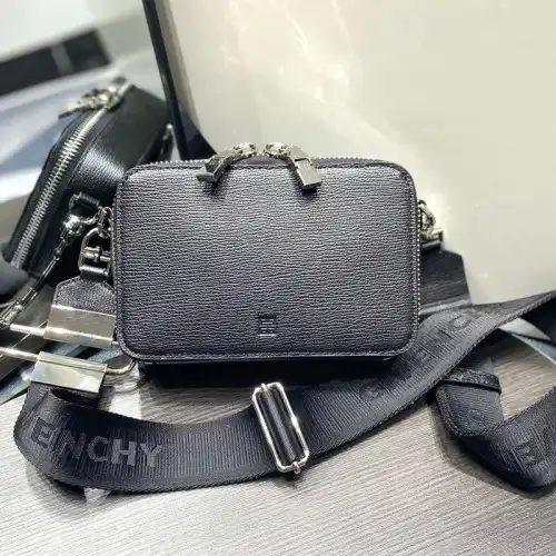 Givenchy Bag 2209SW0078