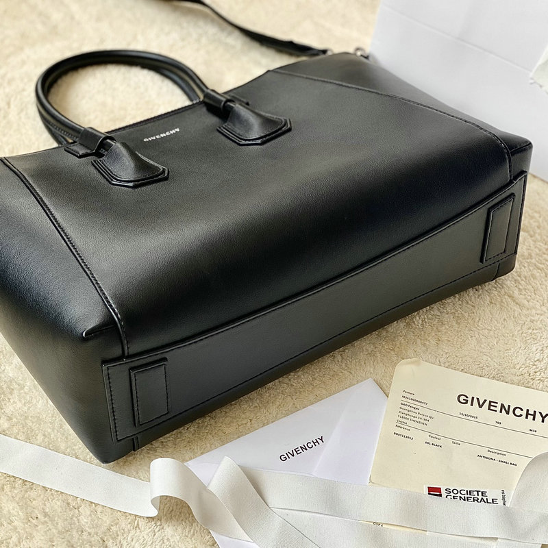 FASH Givenchy Bag 2209SW0086