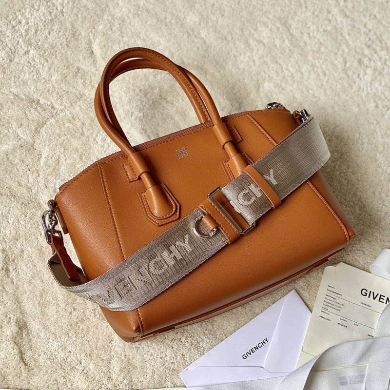 Givenchy Bag 2209SW0090