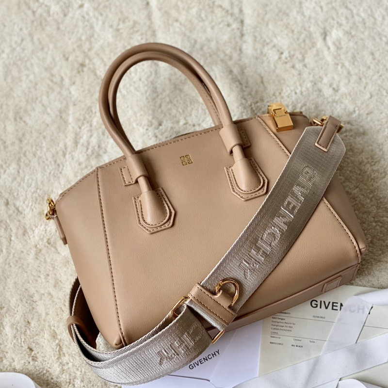 FASH Givenchy Bag 2209SW0091