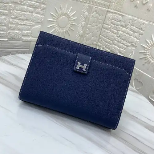 Hermès Bag 2209YZ0001