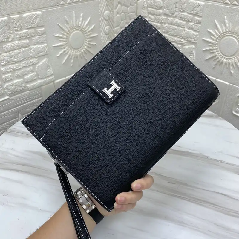 Hermès Bag 2209YZ0002