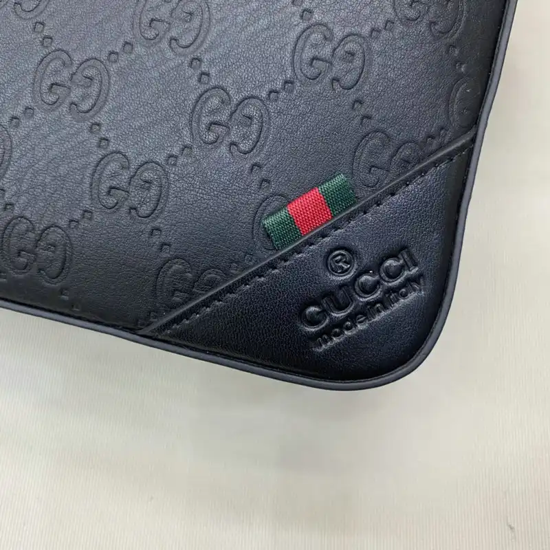 Gucci Bag 2209YZ0003