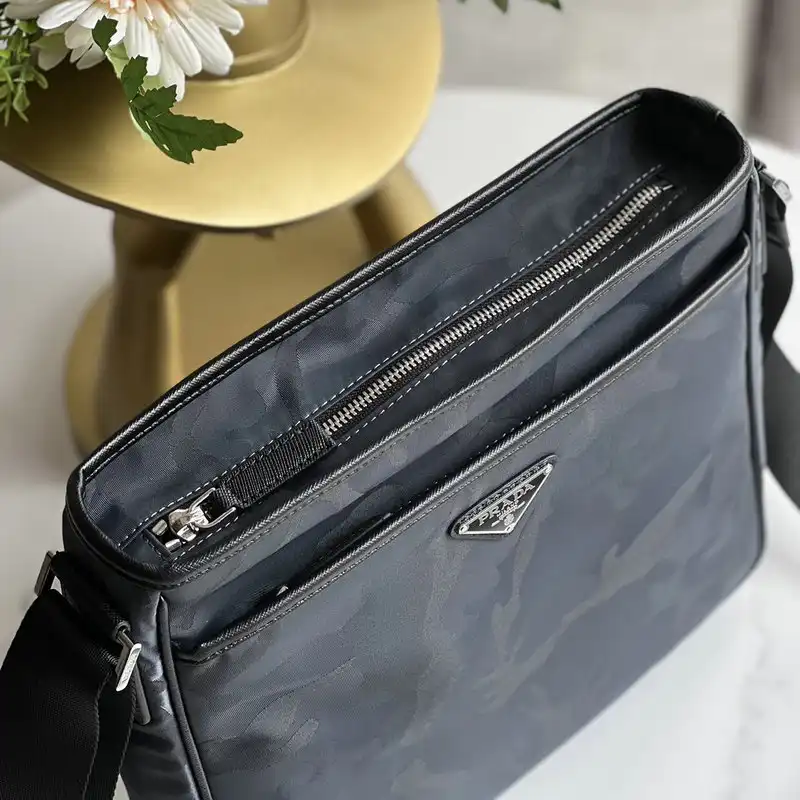 Prada Bag 2209YZ0004