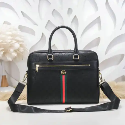 Gucci Bag 2209YZ0006