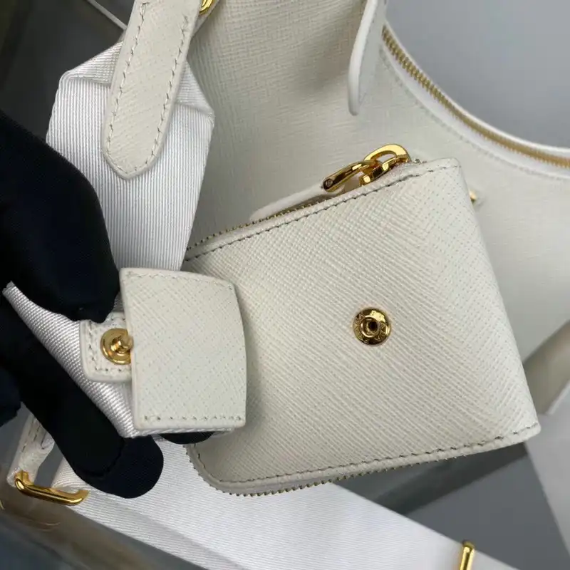 Fashionrepsfam ru Prada Bag 2209YZ0051