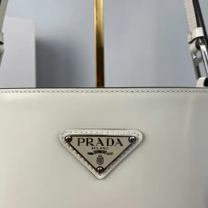 Prada Bag 2209YZ0057