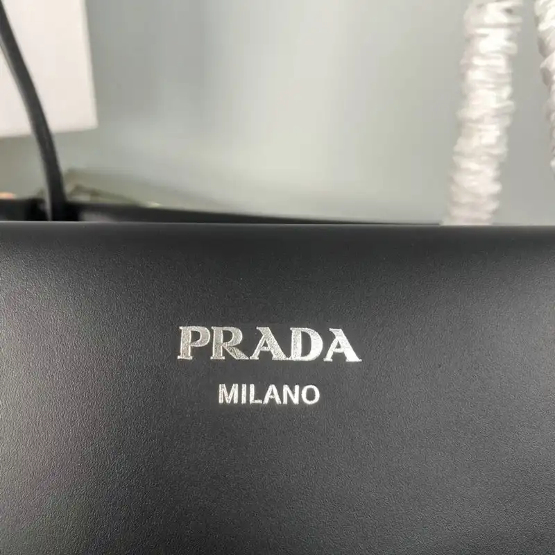 Prada Bag 2209YZ0061