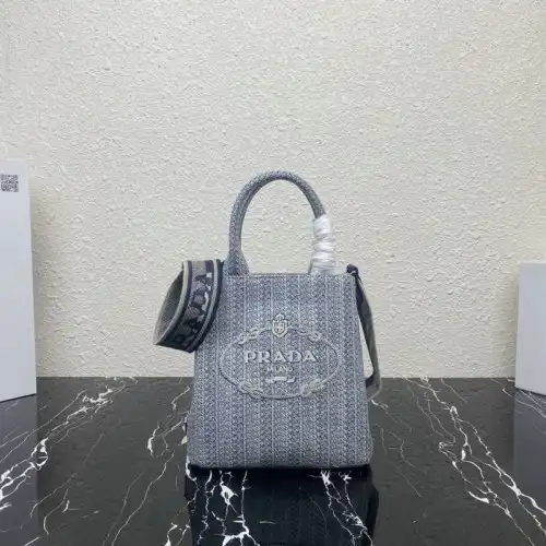 Prada Bag 2209YZ0090