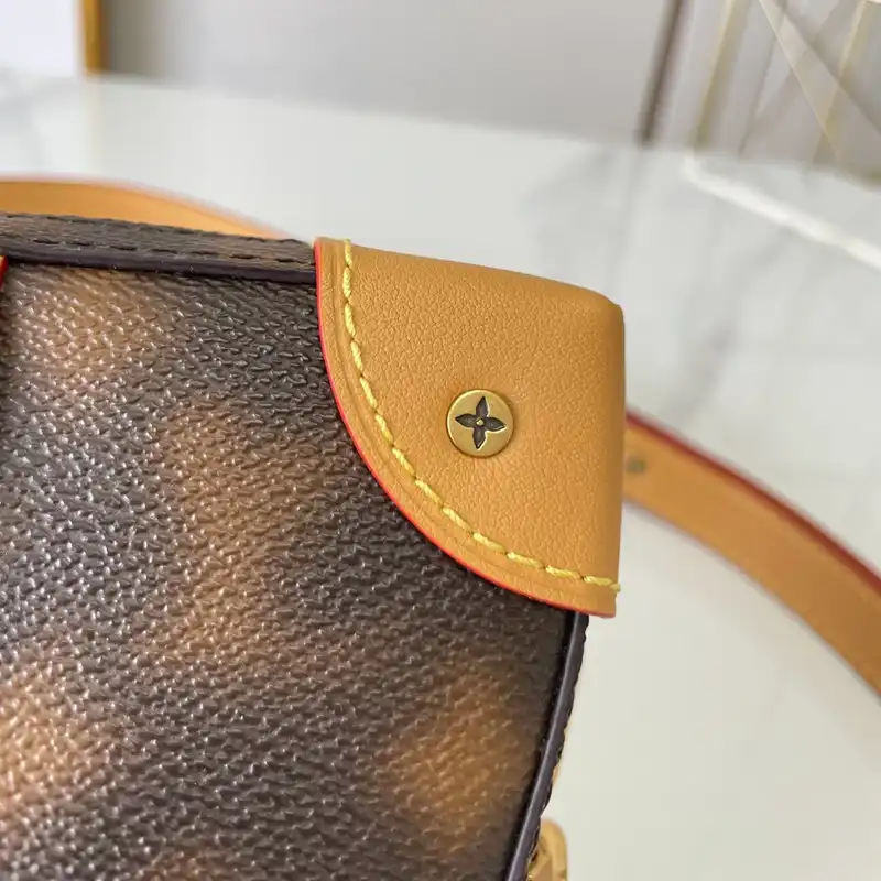 LV Bag 2210DJ0001