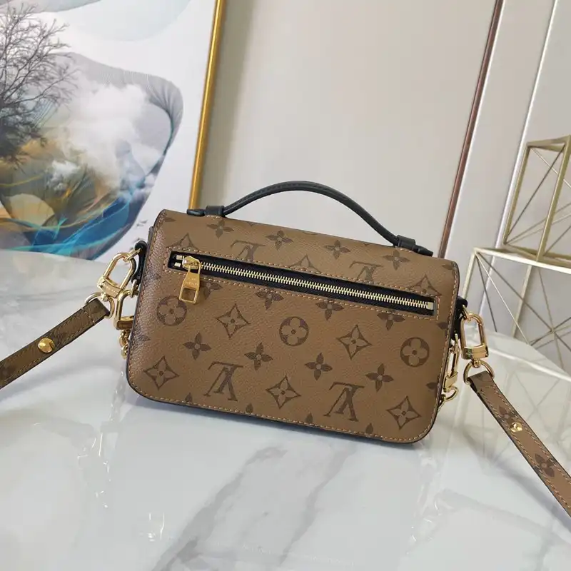 LV Bag 2210DJ0002