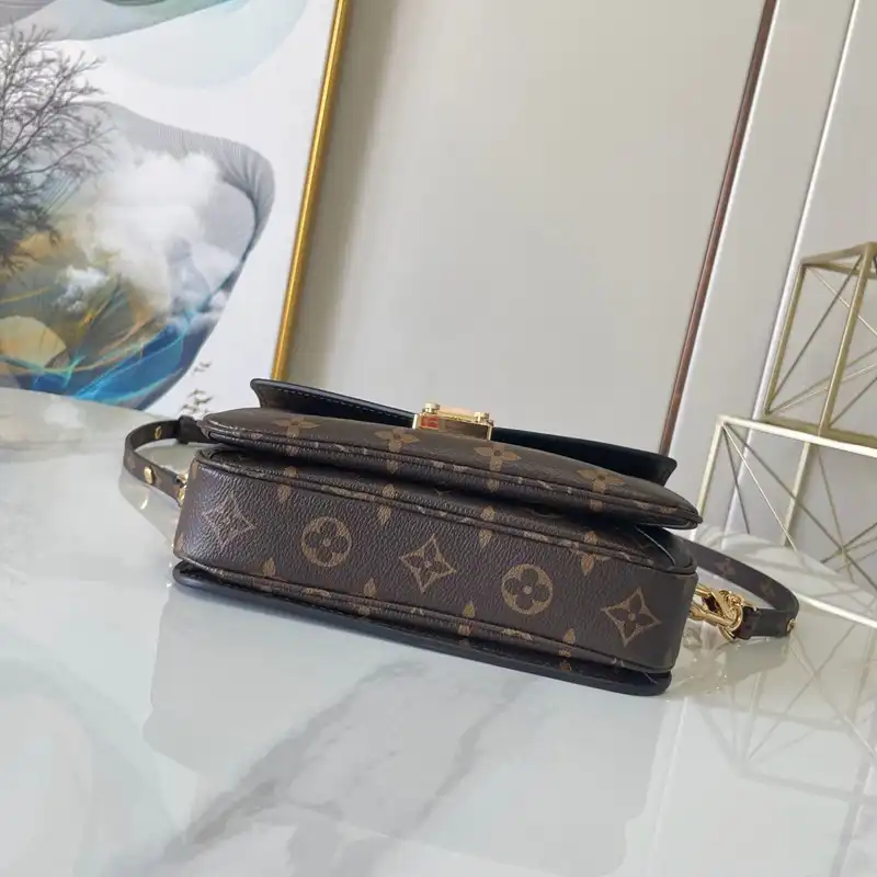 LV Bag 2210DJ0003