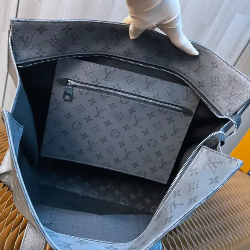 LV Bag 2210DJ0008