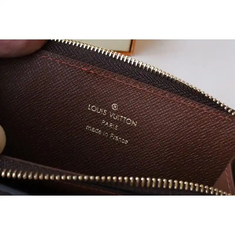 LV Bag 2210DJ0010